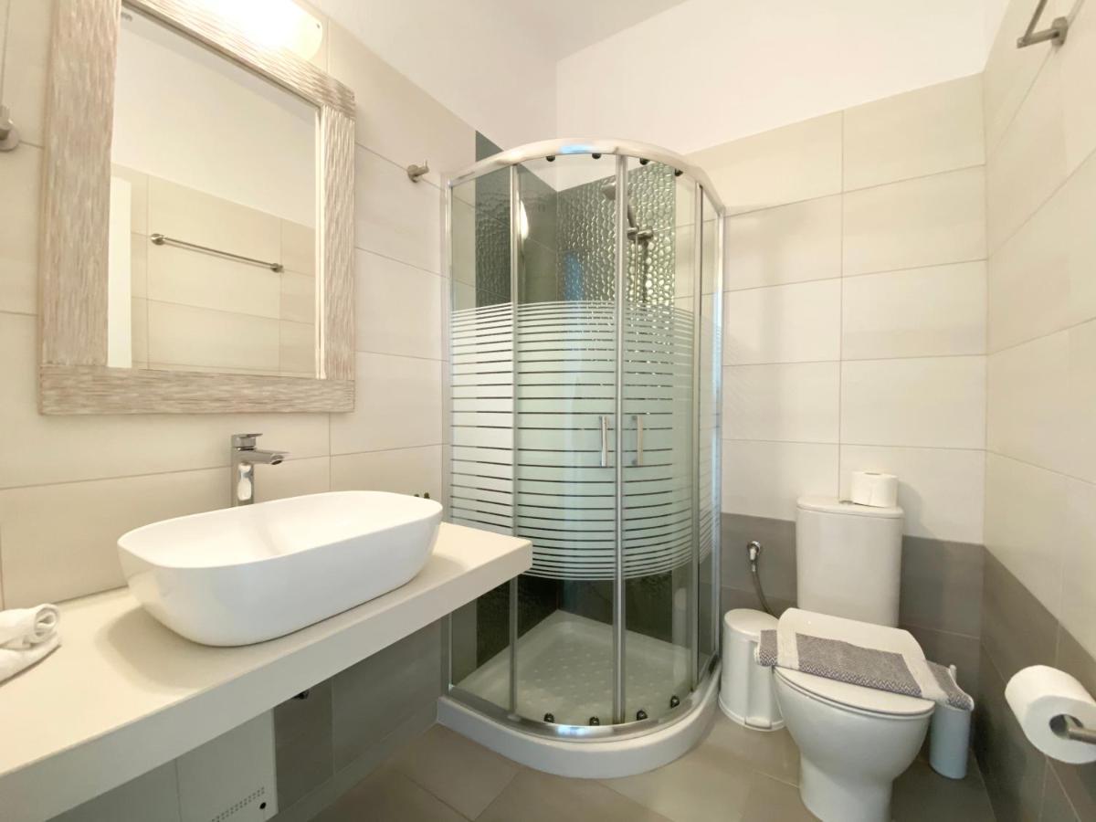 Eleftheria Hotel & Apartments Орнос Екстериор снимка